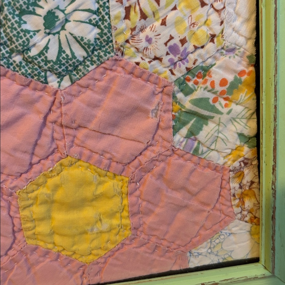 Vintage Quilt in Distressed Frame - Picture 5 of 11